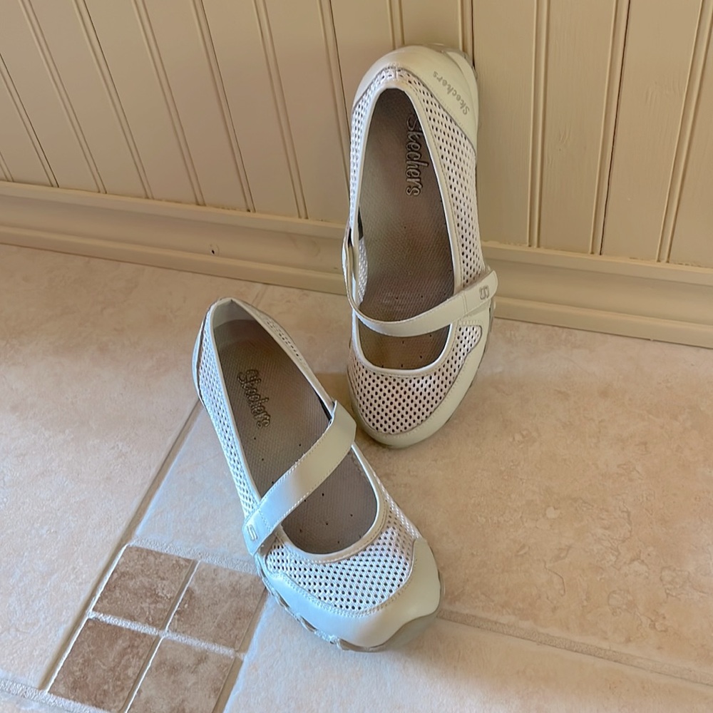 Skechers Women 7.5